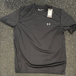 Under Armour Men's Charcoal V-Neck Tee